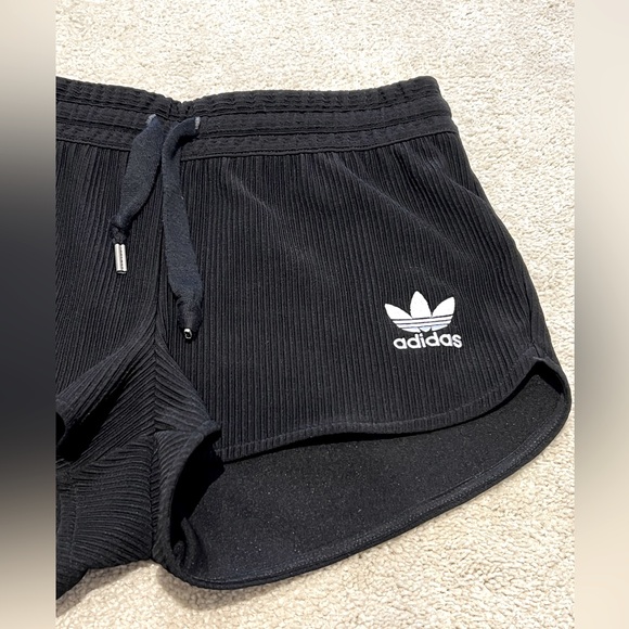Adidas Originals Running Shorts - Picture 4 of 10